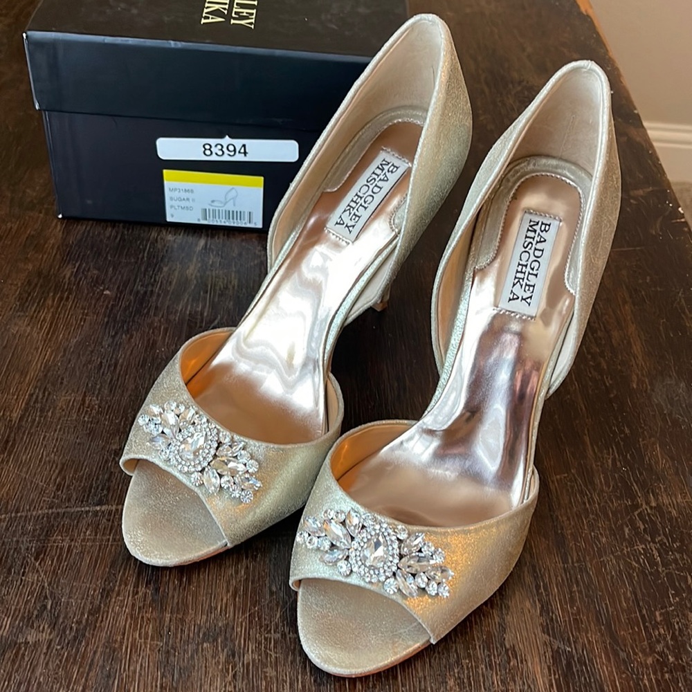 BADGLEY MISCHKA Gold Shoes Sugar II